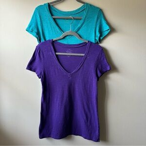 Old Navy Short Sleeve V-Neck Cotton Tees Purple and Turquoise Size M Y2K Lounge